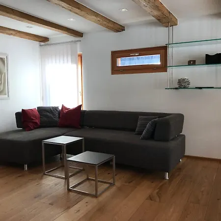 Ferienhaus Ursis Stall